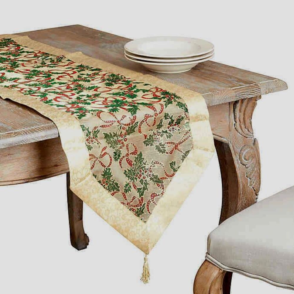 Saro Lifestyle Christmas Table Runner Gold Holly Leaf Semi Sheer Tassels 72x16